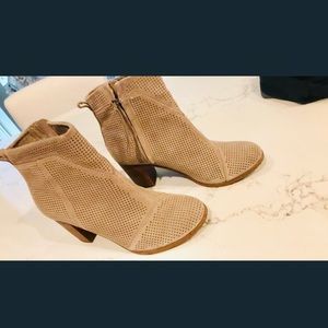 Toms perforated bootie